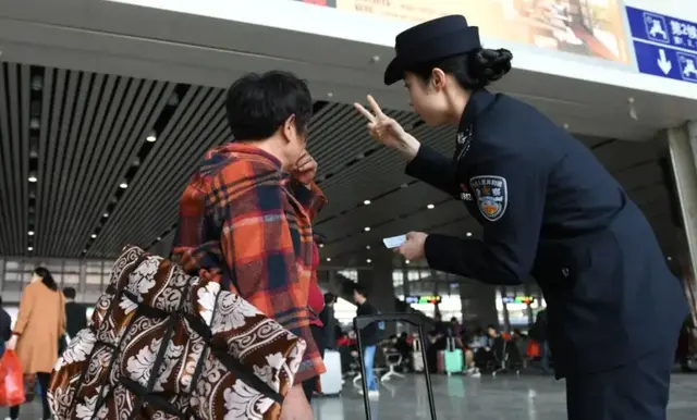 百分百优秀︱吴雅瑜：90后女副所长的舞动青春，“吴”限可能